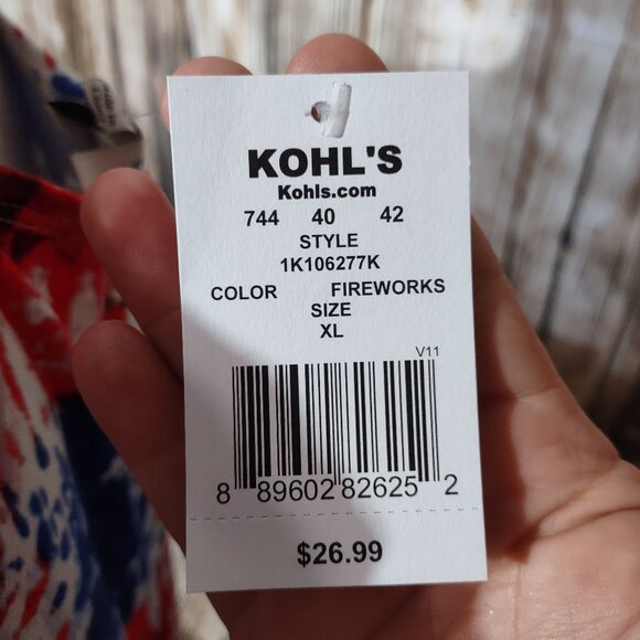 Freshman Wild & Free Tye Dye Patriotic Twist Front Tank Top - Picture 4 of 4